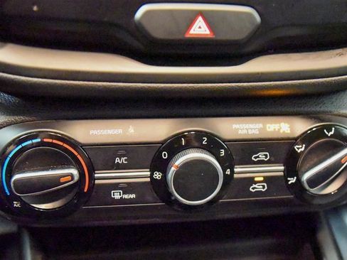 Used 2021 Kia Soul S image 18