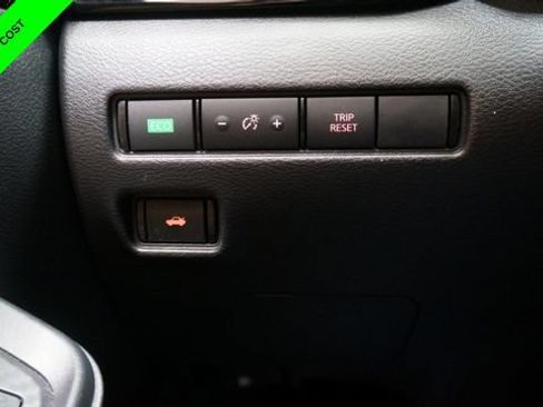 Certified 2023 Nissan Sentra SV w/ SV Premium Package FWD image 26