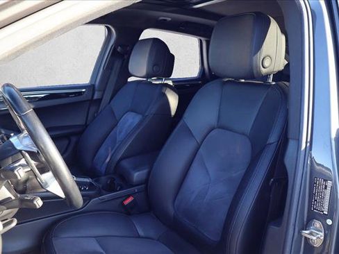 Used 2018 Porsche Macan Sport Edition image 5