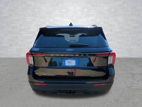 New 2026 Ford Explorer Active RWD image 5