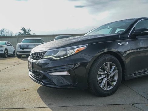 Used 2020 Kia Optima LX image 26