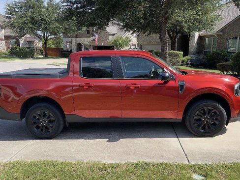 Used 2024 Ford Maverick Lariat w/ Black Appearance Package FWD image 5
