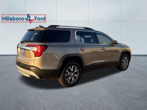 Used 2023 GMC Acadia SLT image 6