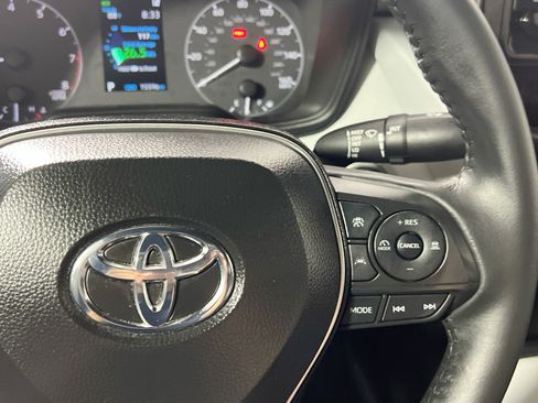 Used 2025 Toyota Corolla SE FWD image 20