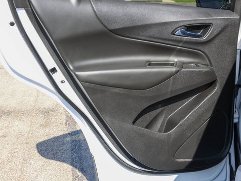 Used 2022 Chevrolet Equinox LT FWD image 6