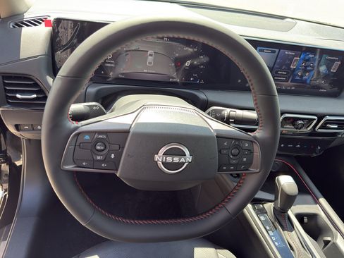 New 2026 Nissan Sentra SR FWD image 16