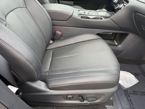 Used 2025 INFINITI QX60 Pure image 27