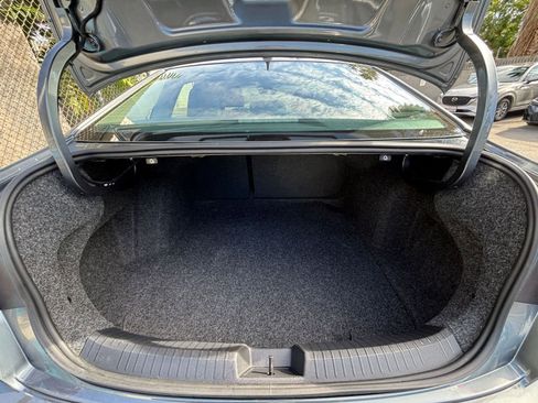 Used 2025 Volkswagen Jetta SE image 31