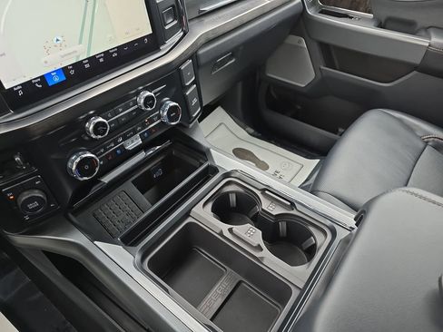 Used 2023 Ford F250 Lariat w/ Tow Technology Package image 28