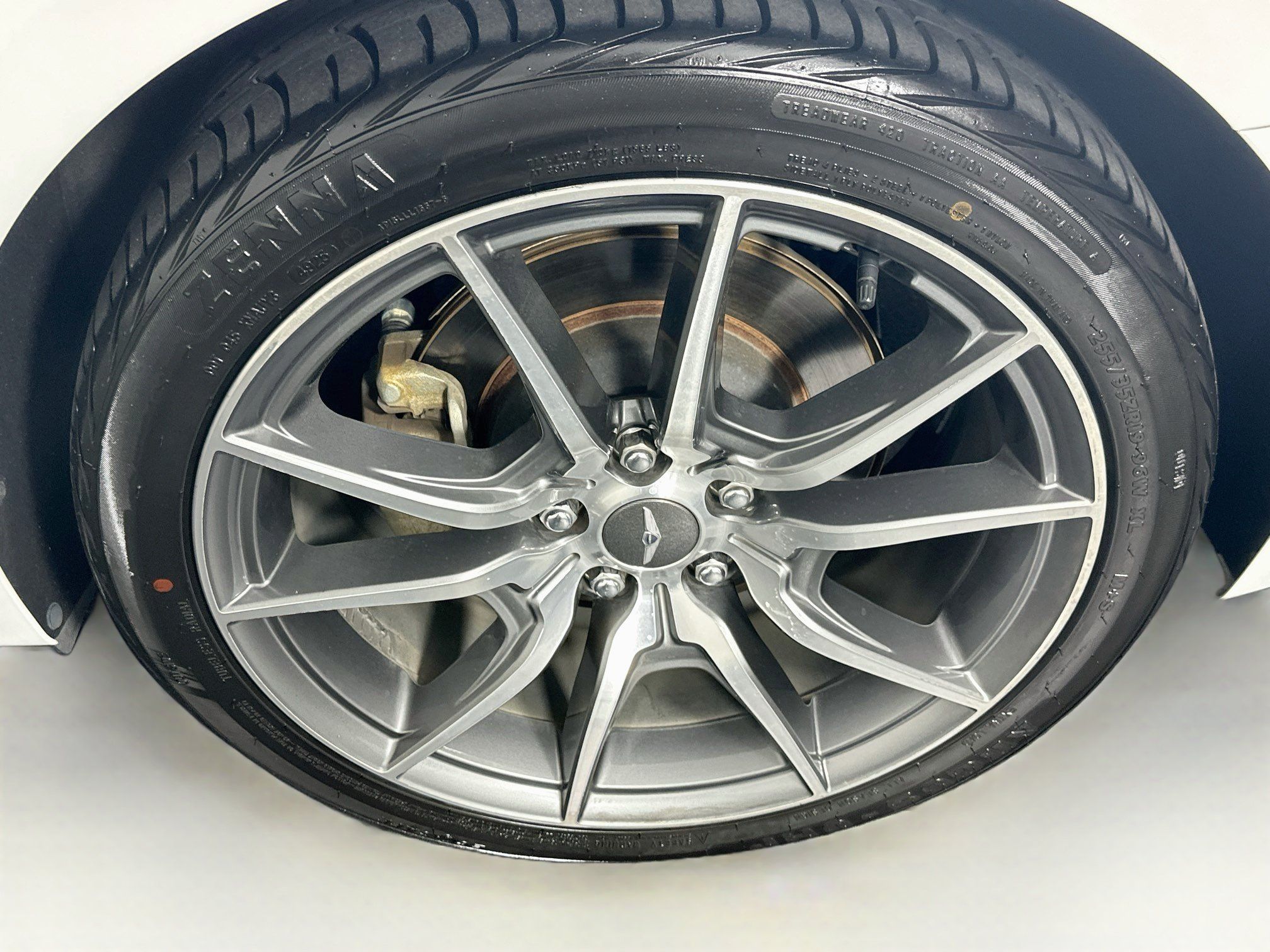 Used 2023 Genesis G70 2.0T AWD/4WD image 11
