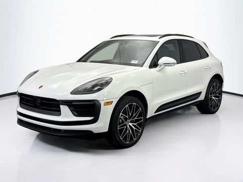 Used 2026 Porsche Macan AWD/4WD image 1