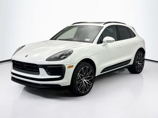 Used 2026 Porsche Macan AWD/4WD video 1