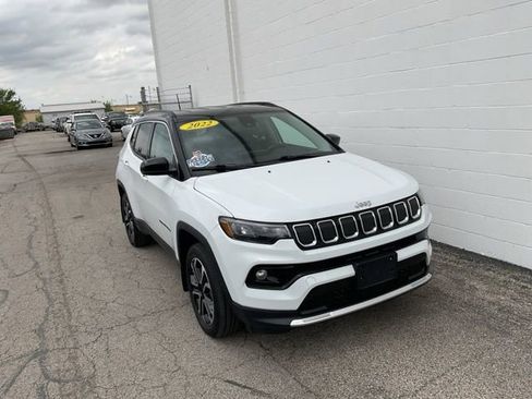 Used 2022 Jeep Compass Limited image 1
