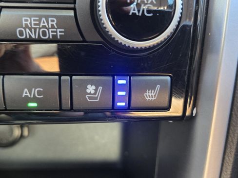 Used 2019 Subaru Ascent Touring w/ Popular Package #2A image 31