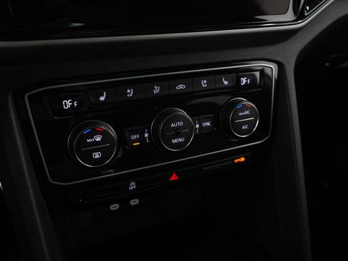 Used 2023 Volkswagen Atlas Cross Sport SEL Premium R-Line AWD/4WD image 22