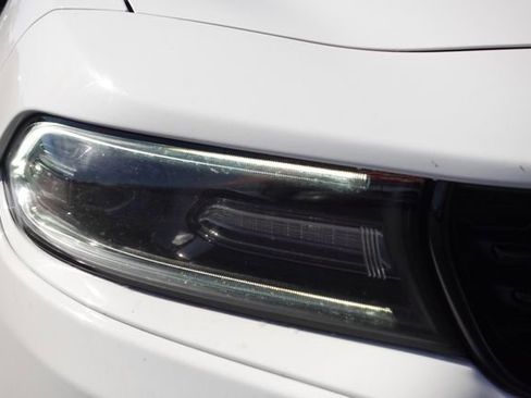 Used 2018 Dodge Charger SXT Plus image 5