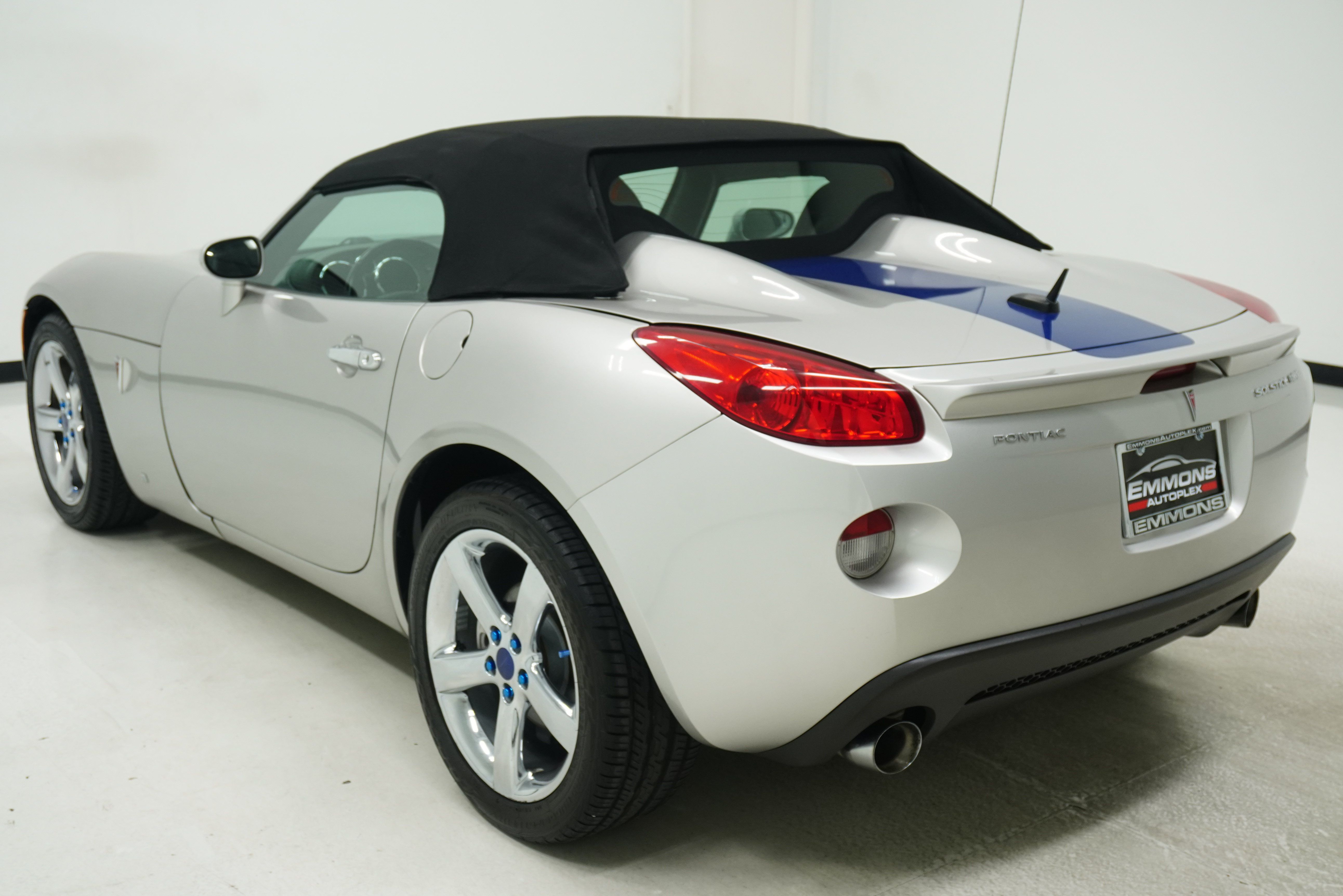 Used 2008 Pontiac Solstice GXP w/ Premium Package RWD image 6