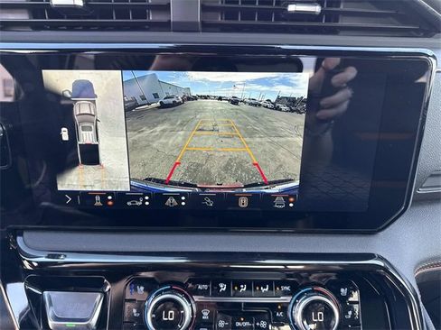 Used 2025 GMC Sierra 1500 AT4 w/ AT4 Premium Package image 21