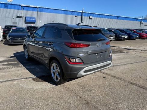 Used 2023 Hyundai Kona SEL w/ Winter Weather Package image 18