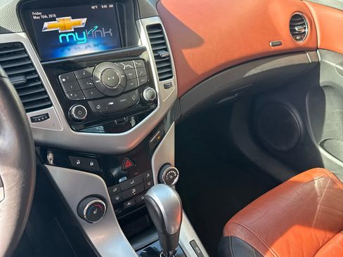 Used 2013 Chevrolet Cruze LT FWD image 22