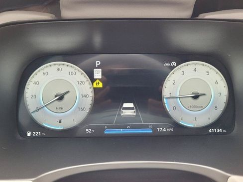 Used 2024 Hyundai Palisade Limited FWD image 11