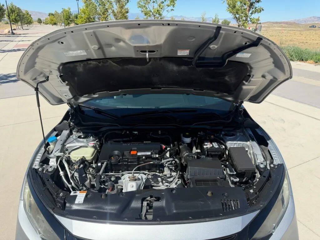 Used 2020 Honda Civic Sport image 9