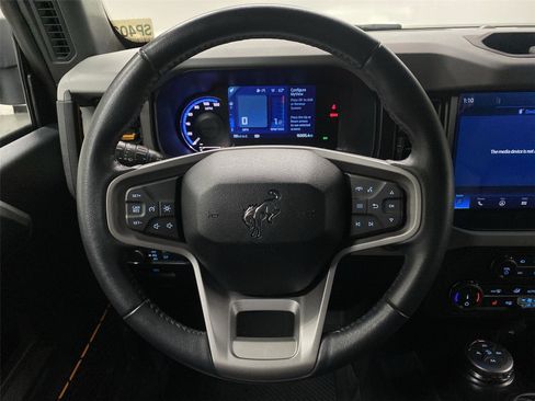 Used 2022 Ford Bronco Badlands w/ Sasquatch Package image 15