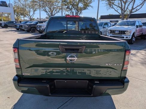 Used 2022 Nissan Frontier SV image 5