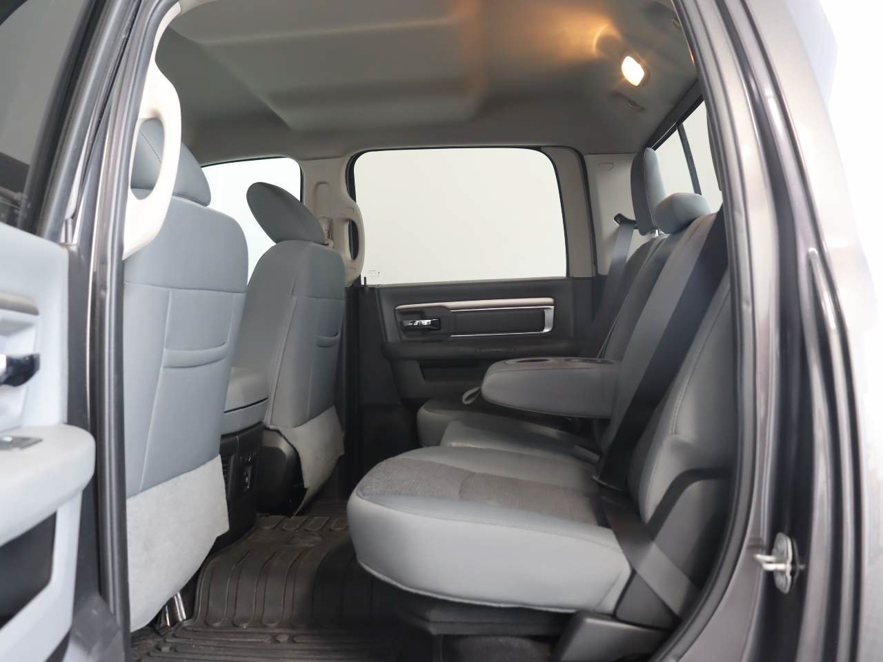 Used 2018 RAM 1500 Big Horn RWD image 14