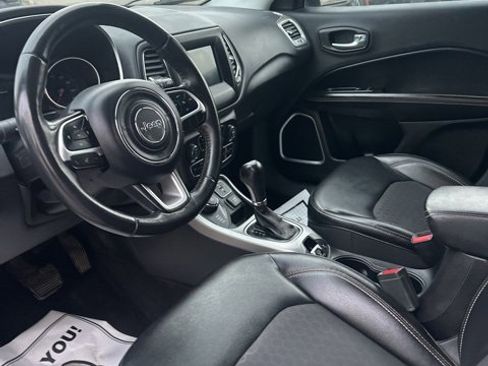 Used 2018 Jeep Compass Latitude w/ Popular Equipment Group image 21