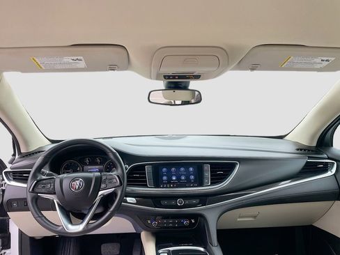 Used 2022 Buick Enclave Essence w/ Sport Touring Edition image 18