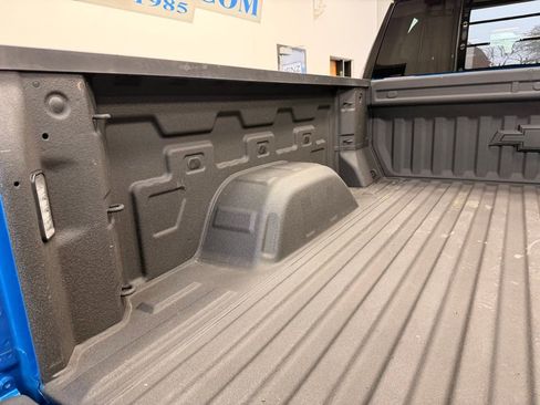 Used 2024 Chevrolet Silverado 1500 RST w/ Z71 Off-Road Package AWD/4WD image 12
