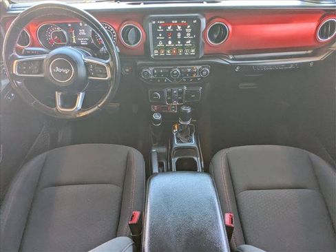 Used 2021 Jeep Wrangler Unlimited Rubicon AWD/4WD image 18