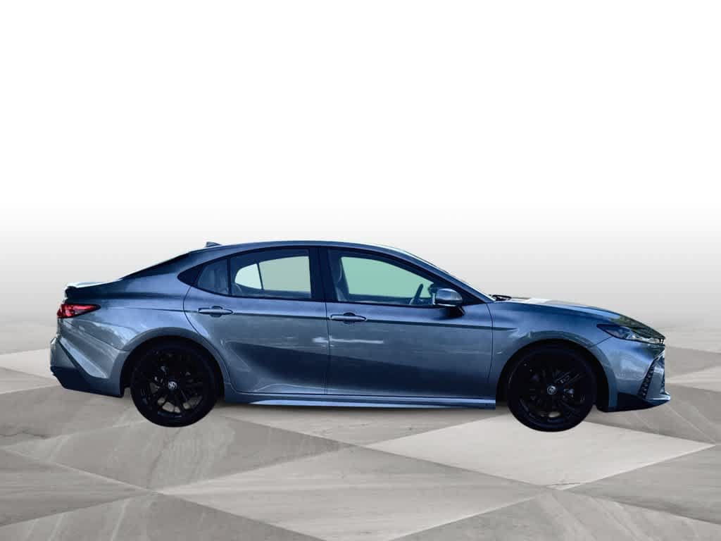 Used 2025 Toyota Camry SE w/ Convenience Package FWD image 9