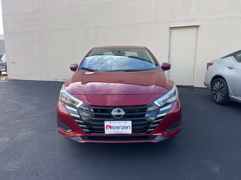 Used 2025 Nissan Versa SV FWD image 2