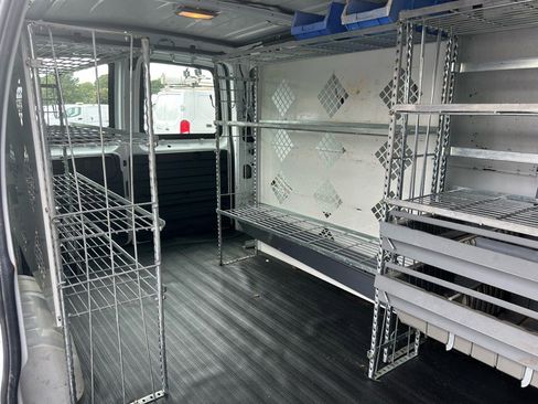 Used 2008 Chevrolet Express 1500 image 18