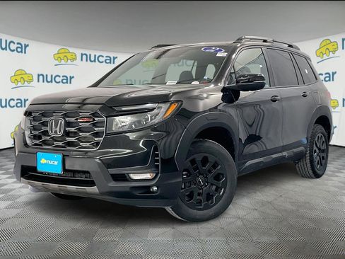 Used 2022 Honda Passport TrailSport image 3