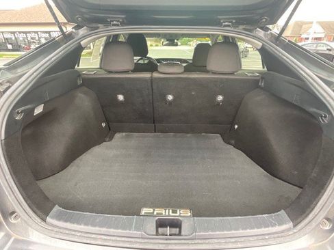 Used 2020 Toyota Prius L Eco FWD image 29