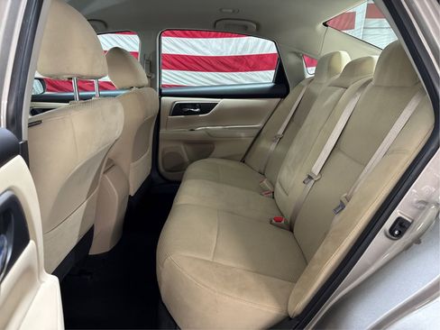 Used 2015 Nissan Altima 2.5 S w/ Power Driver Seat Package FWD image 10
