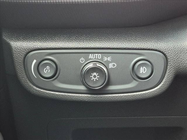 Used 2022 Chevrolet TrailBlazer LT FWD image 12