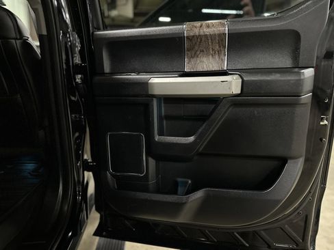 Used 2017 Ford F250 Lariat w/ Lariat Ultimate Package image 18