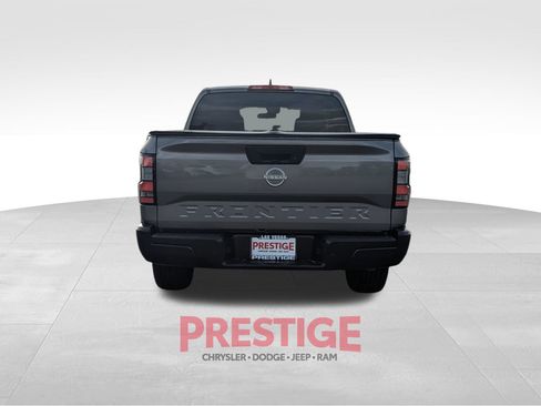 Used 2022 Nissan Frontier S w/ Technology Package RWD image 8