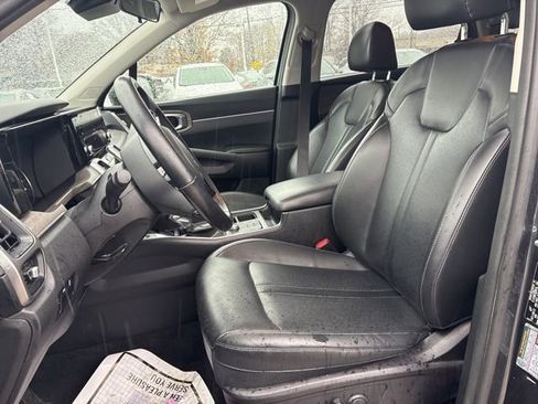 Certified 2022 Kia Sorento S image 16