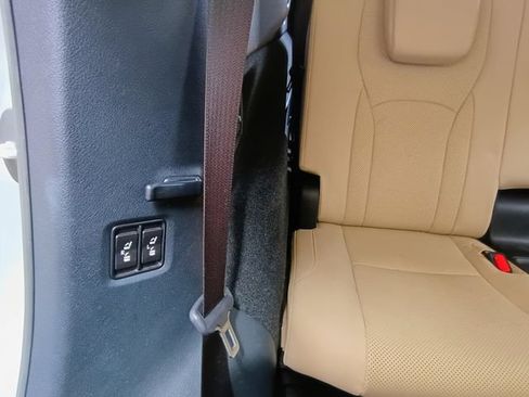 Used 2022 Lexus RX 350L FWD w/ Premium Package image 76