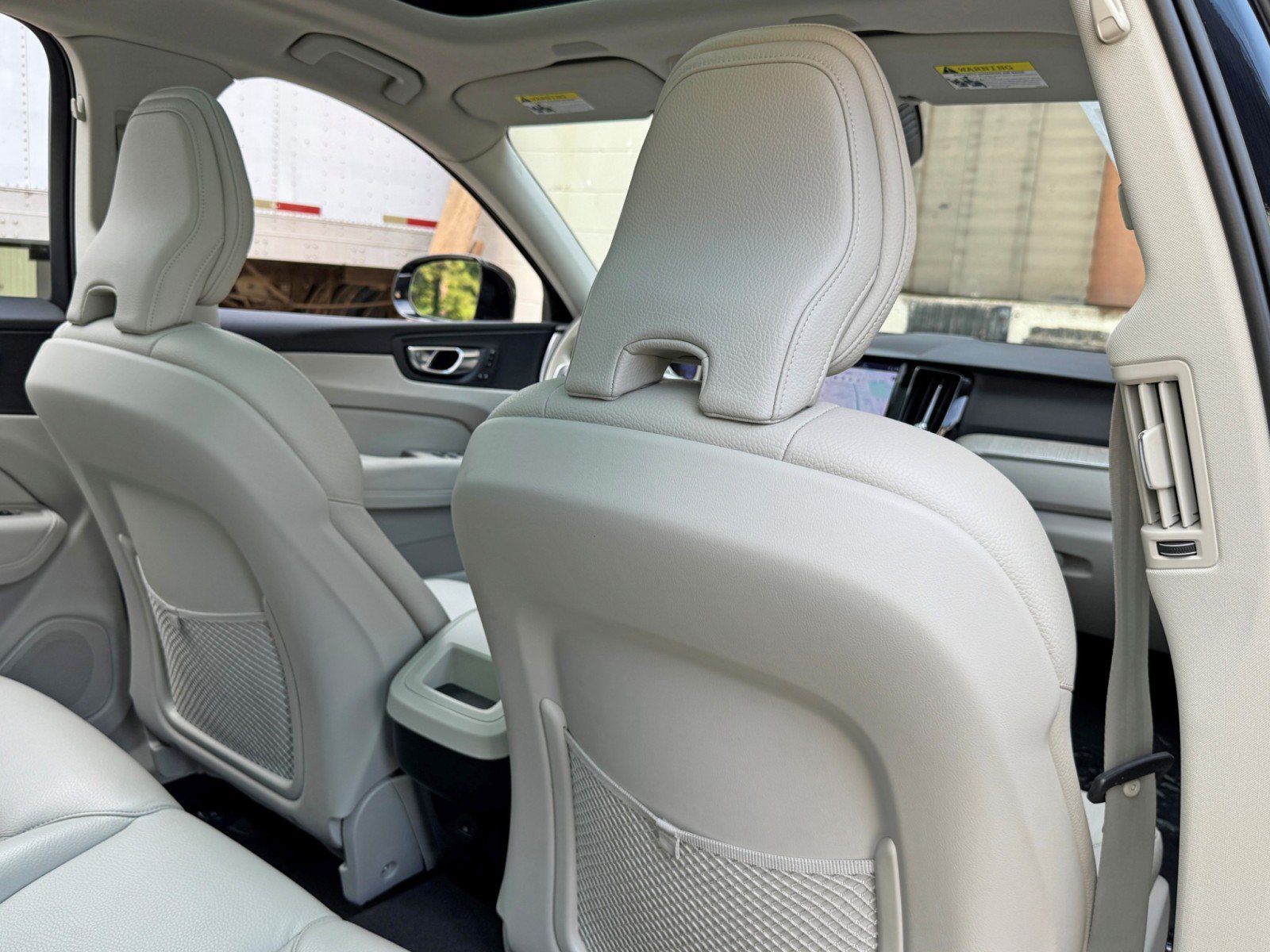 Used 2023 Volvo XC60 B5 Plus w/ Protection Package Premier FWD image 38