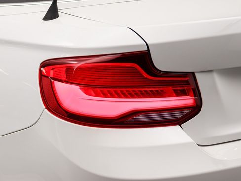 Used 2019 BMW 230i Convertible w/ Convenience Package RWD image 19