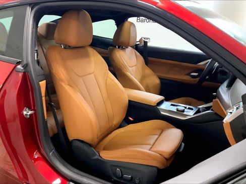 Used 2025 BMW 440i xDrive Coupe w/ Premium Package image 8