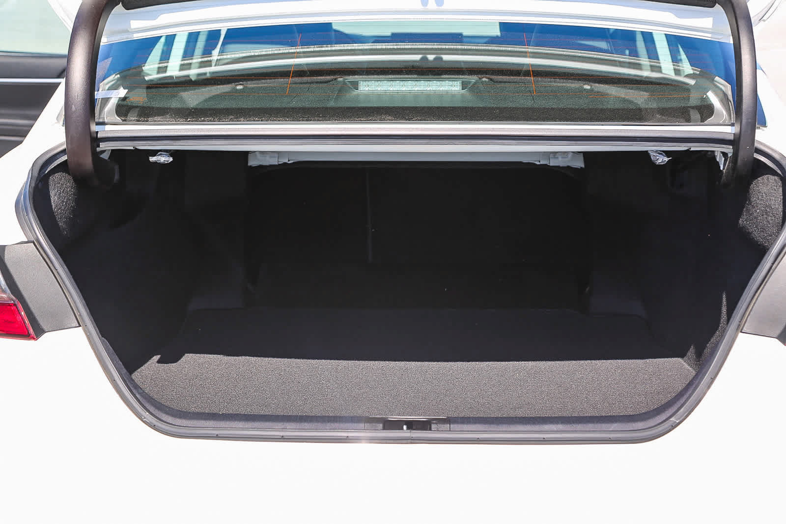 Used 2024 Toyota Camry SE w/ Audio Upgrade Package FWD image 25