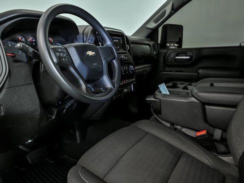 Certified 2024 Chevrolet Silverado 2500 Custom w/ Custom Value Package image 9