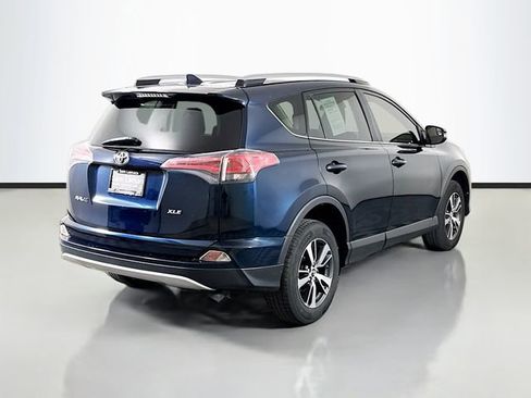 Used 2017 Toyota RAV4 XLE image 7